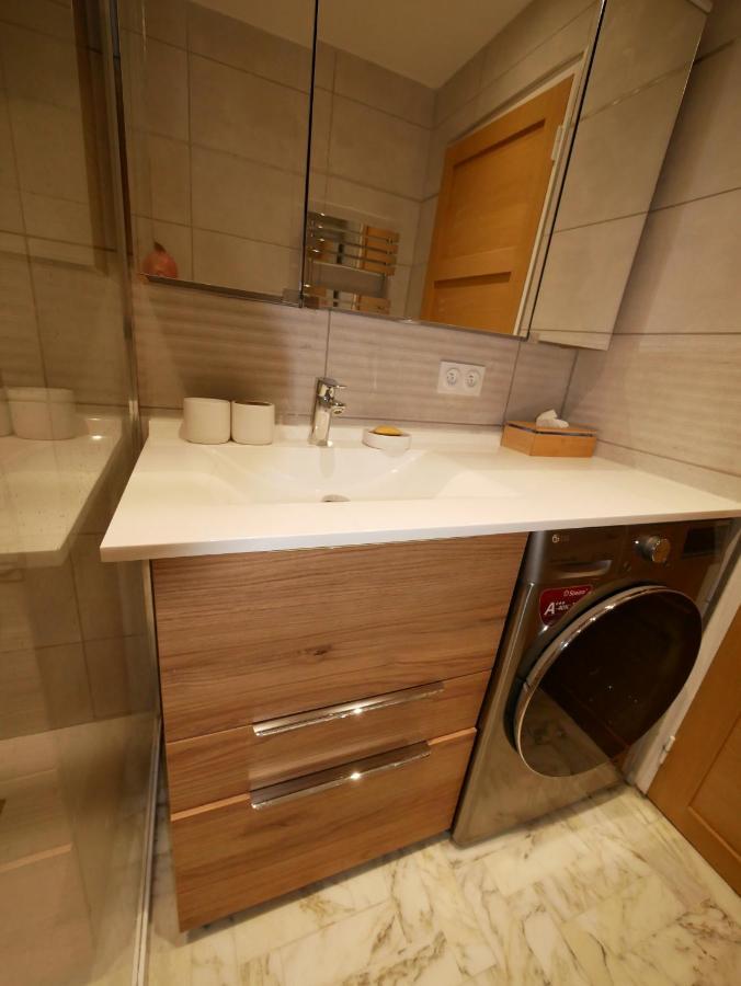 Portissol, Calme Et Pinede Apartment ซานารี-ซูร์-แมร์ ภายนอก รูปภาพ